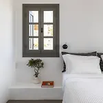 فيلة Acron Paros *