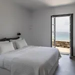 Acron Paros فيلة Kolympithres