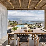 فيلة Acron Paros *