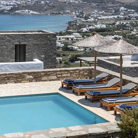 Acron Paros * Kolimbíthresz