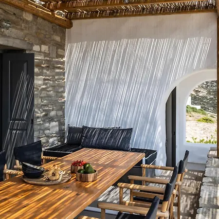 Acron Paros