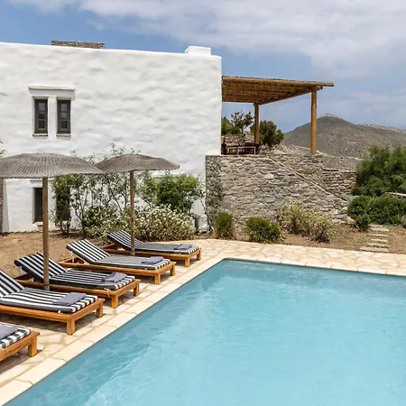 Acron Paros *