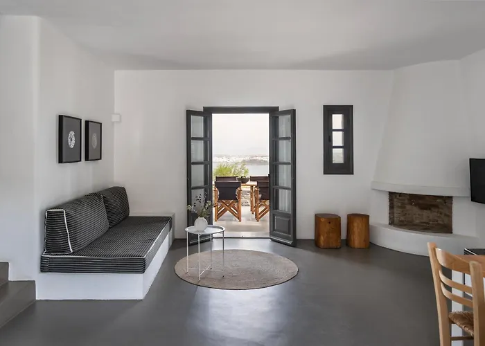 Acron Paros * Kolimbíthresz