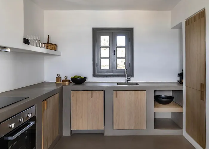 Acron Paros Kolimbíthresz