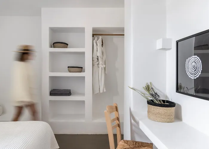 Acron Paros Kolimbíthresz