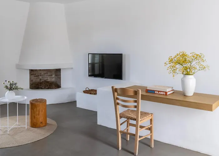 Acron Paros Kolimbíthresz