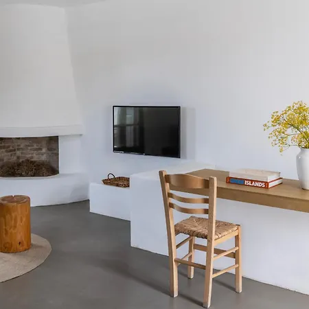 Acron Paros Kolympithres