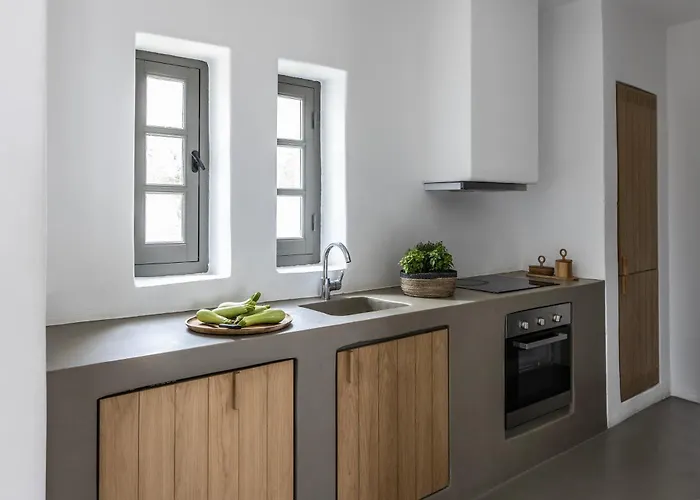 Acron Paros Kolympithres