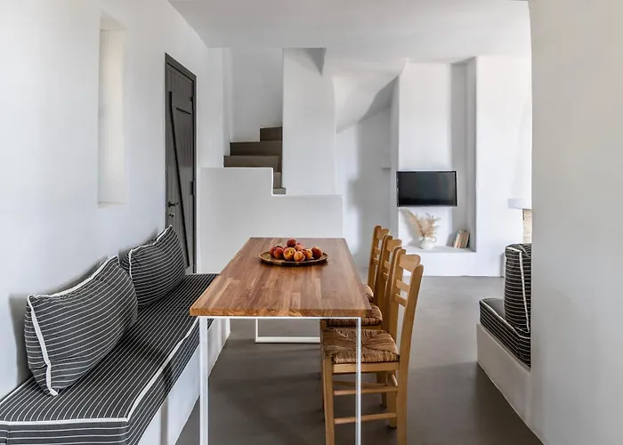 Acron Paros * Kolympithres